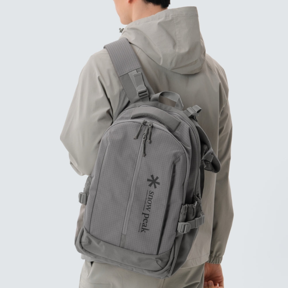 리플렉서 백팩 25L Vintage Gray