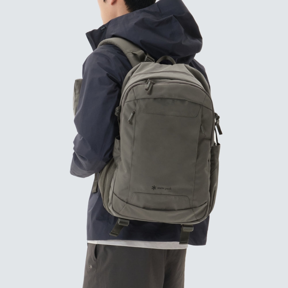 윈젤 백팩 28L Dark Khaki