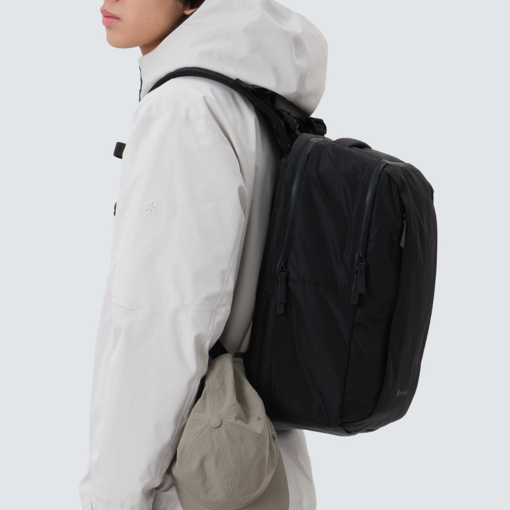 테크 백팩 20L Black