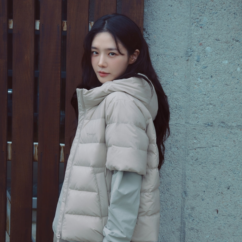 랜드에어 여성 반팔 후드 경량 다운 자켓 Light Beige