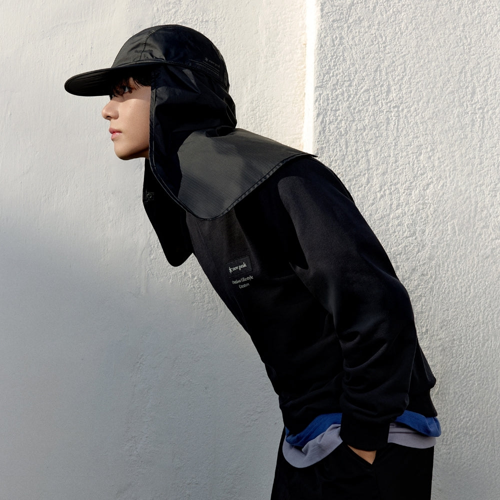 랜드 레터링 우븐 패치 맨투맨 Navy