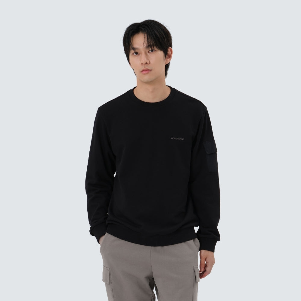 랜드 포켓 맨투맨 Black